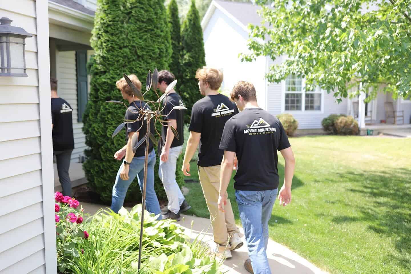 How Do You Plan a Move While Working Full Time in Bloomington, IL?